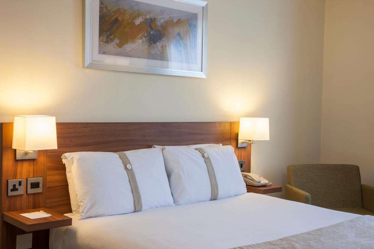 Holiday Inn Warrington By Ihg Exterior foto