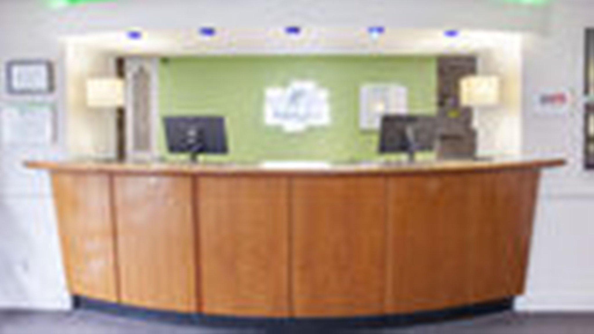 Holiday Inn Warrington By Ihg Exterior foto